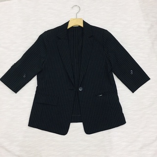 Áo blazer nữ kẻ sọc kiểu Hàn form rộng, tay lửng màu đen, áo khoác hè nhẹ nhàng (2hand)