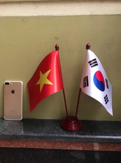 Cờ để bàn làm việc Việt hàn