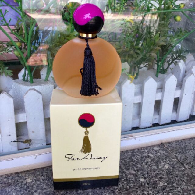 Nước hoa Avoan Far Away Eau de Parfum dành cho nữ 50ml