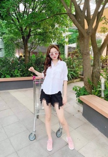 Áo sơ mi trắng cổ đức 2 túi
