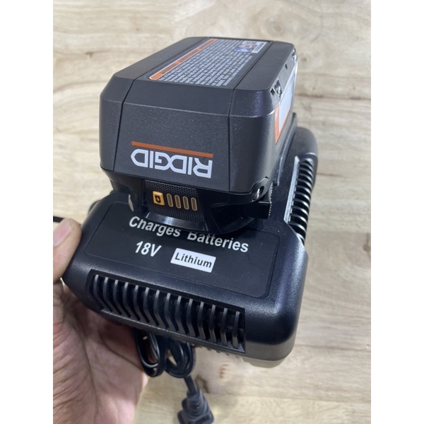 xạc aeg-ridgid điện zin 220vol