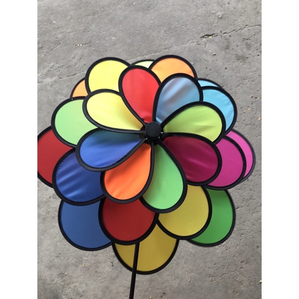 Chong chóng cầu vồng 3 tầng, tặng kèm keo 502, chong chóng nhỏ cho bé.