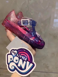 Dép nhựa pony