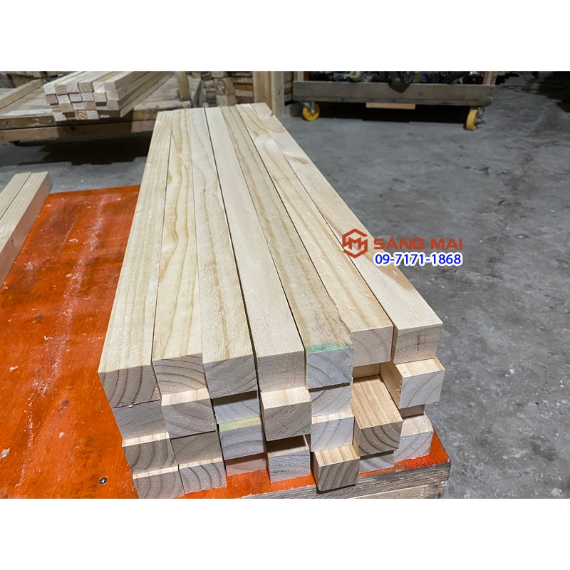 [MS64] - Thanh gỗ thông vuông 4cm x 4cm x dài 100cm + láng mịn 4 mặt