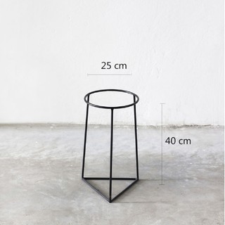 Đôn kê chậu cây sắt tĩnh điện 3 chân tam giác