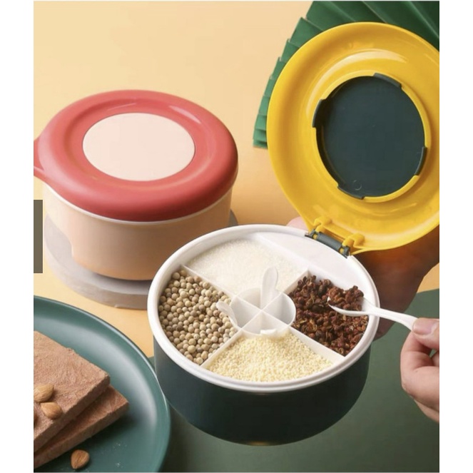 Hũ đựng gia vị 4 ngăn có tay cầm tiện lợi, có thìa kèm theo - nhìn siêu xinh