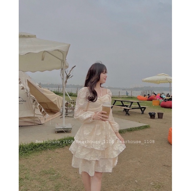 đầm trắng hoa nổi rút ngực dây yếm khoét eo | BigBuy360 - bigbuy360.vn