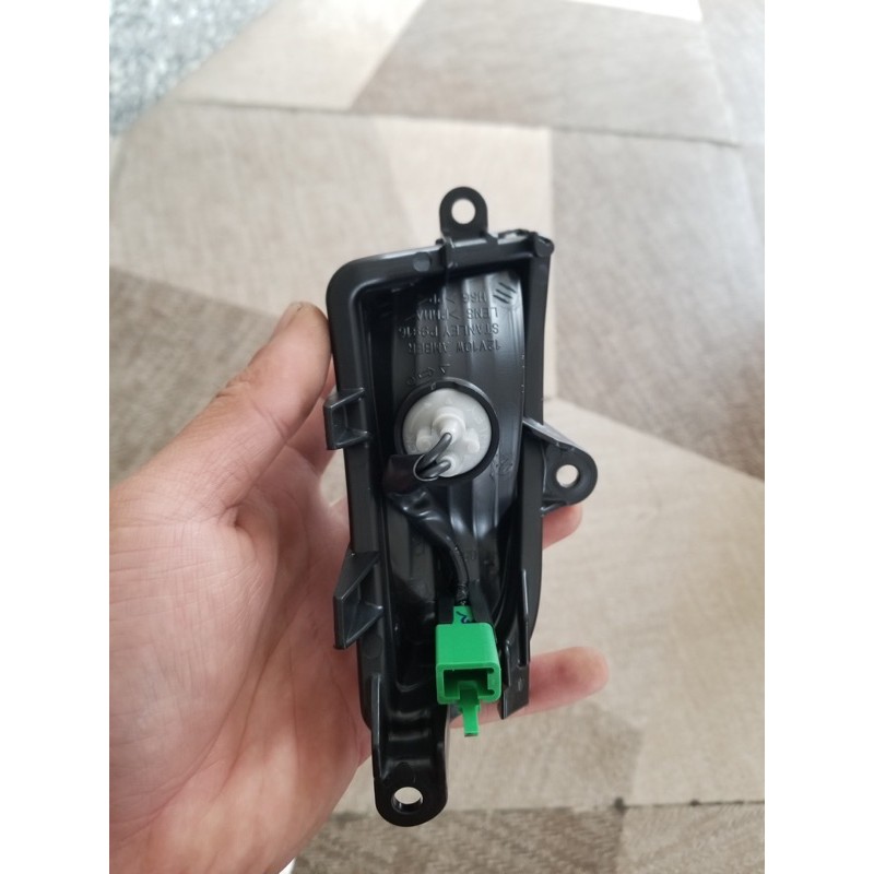 Xin nhan sau xe cuxi