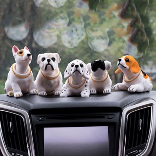 Chó lắc lư, chó lắc đầu trên xe hơi