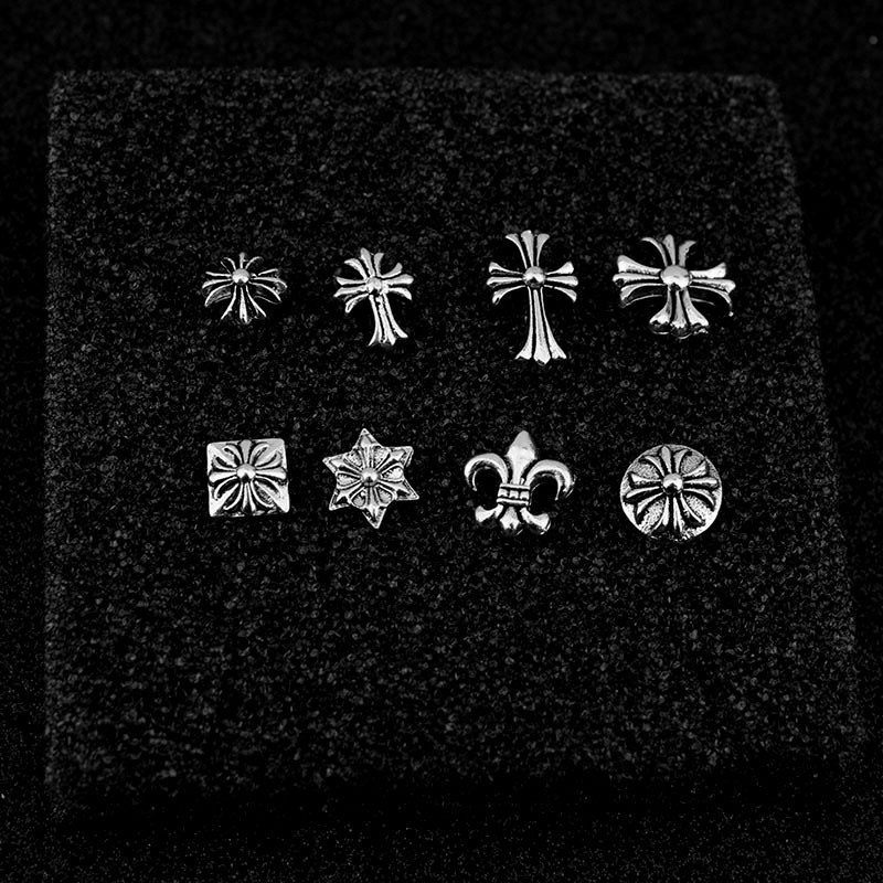 Khuyên tai chrome heart bạc S925 không gỉ thời trang đẹp hiphop nam và nữ,bông tai chorme heart bạc nam (KT4).