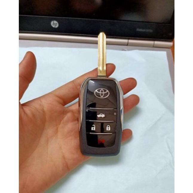 Vỏ chìa khoá độ gập TOYOTA 4 nút ( đời 2003 - 2015 ) xe Innova, Fortuner, Vios, Yaris, Corolla, Altis, Camry...