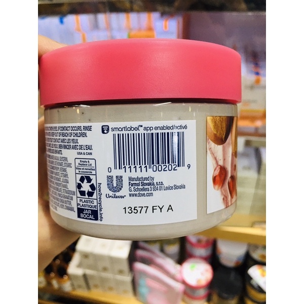 Tẩy da chết cơ thể mùi lựu Dove Exfoliating Body Polish (298g)