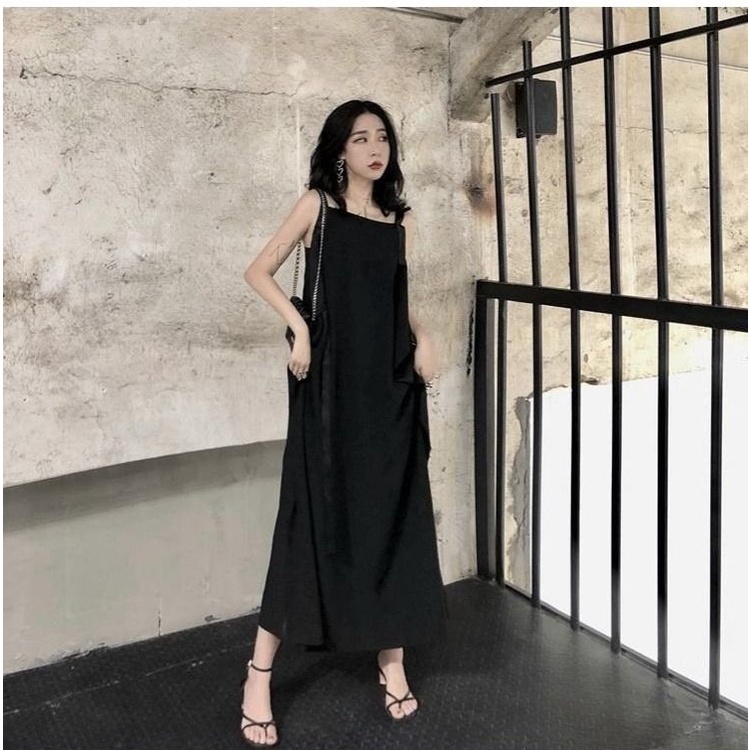 Đầm đen hai dây phong cách Hong Kong ngọt ngào thời trang