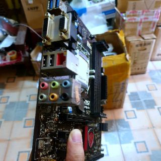 MSI B85 Gaming Plus đẹp