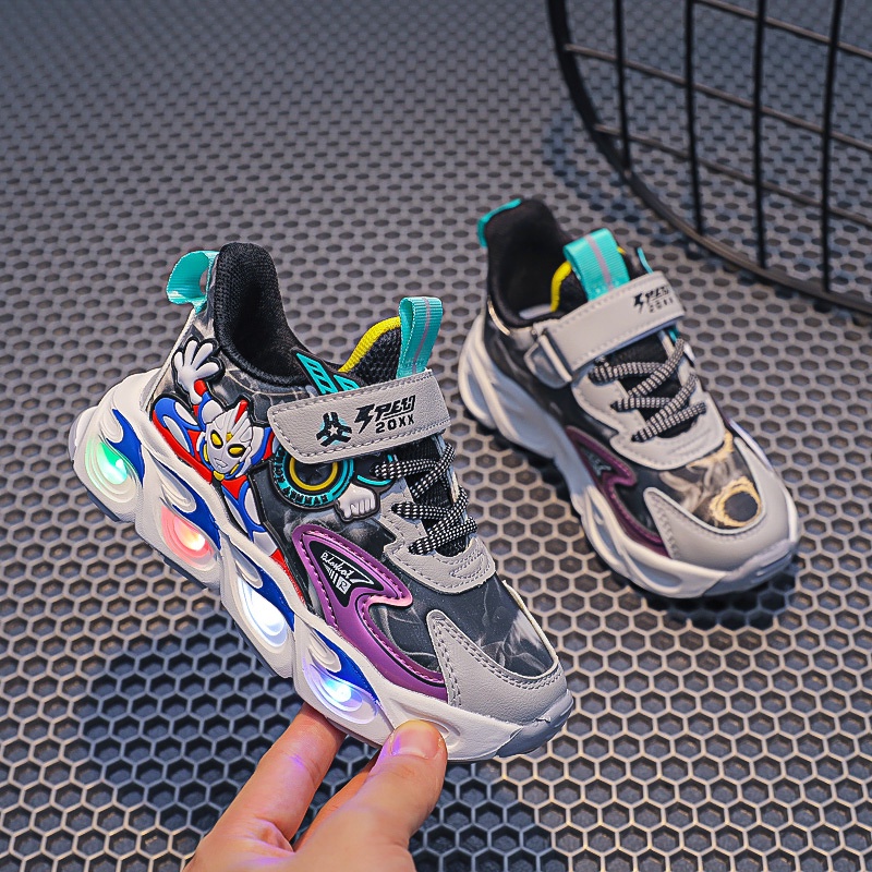 Giày Thể Thao Hình Người Nhện Cho Bé Tập Đi