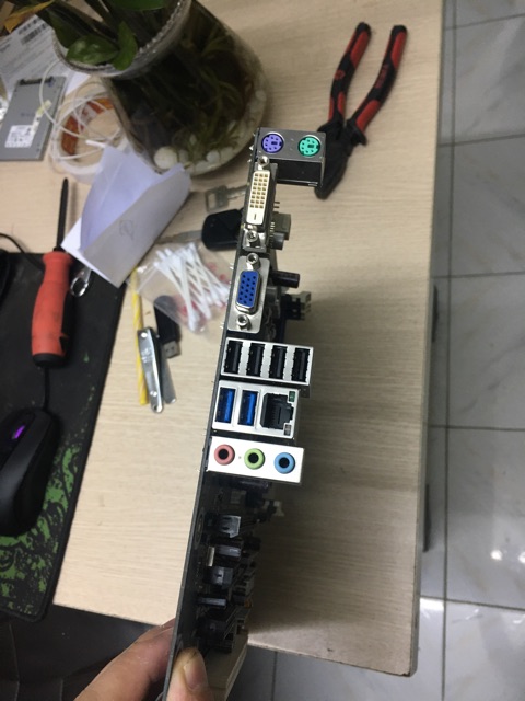 Combo main b75 4 khe ram + cpu i5 3470 + ram 8gb bus 1600 cực mạnh chạy cực ổn định có thể chơi tốt pubg bh 3 tháng | BigBuy360 - bigbuy360.vn