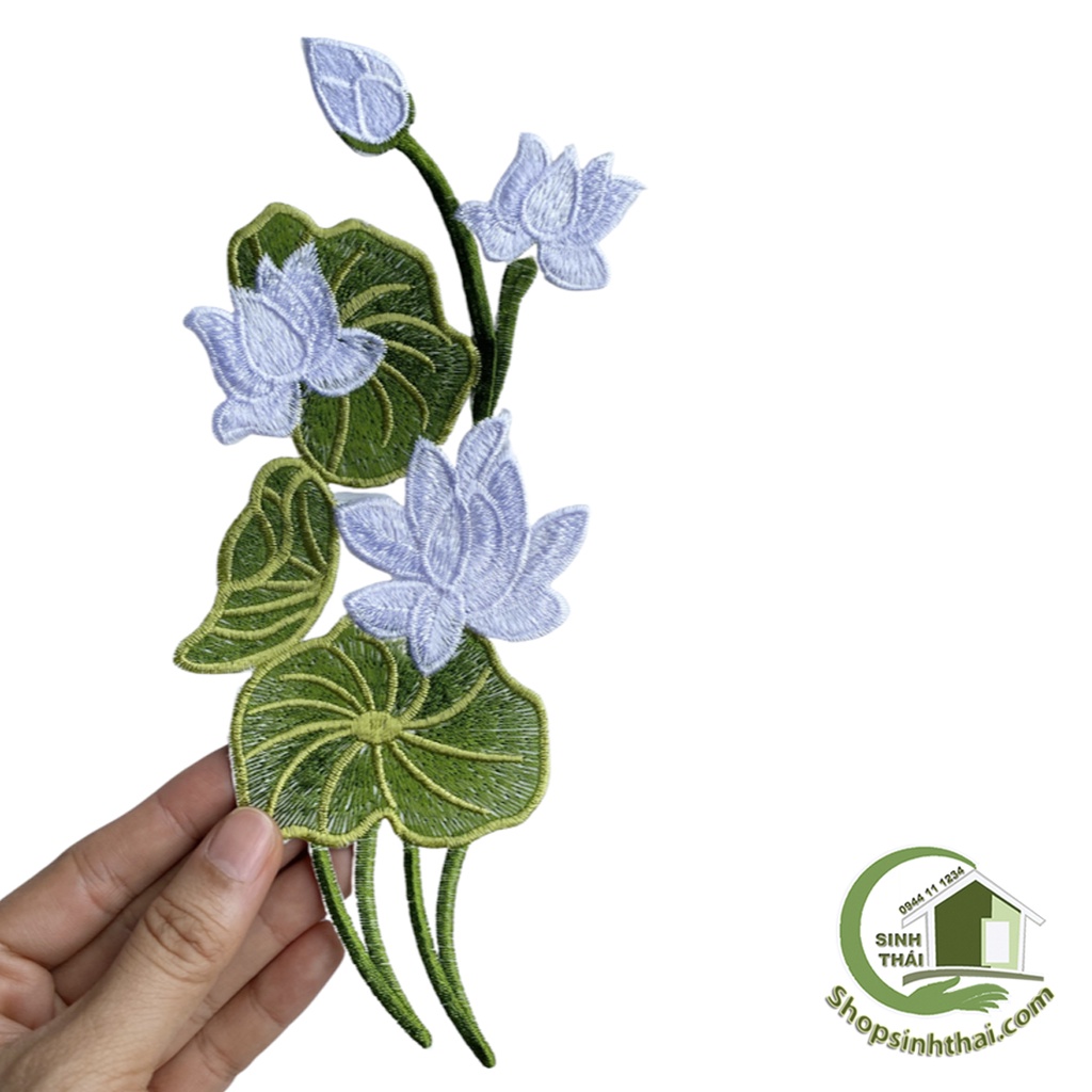 Miếng dán ủi quần áo hình hoa sen màu trắng - dán ủi vải thêu có sẵn keo