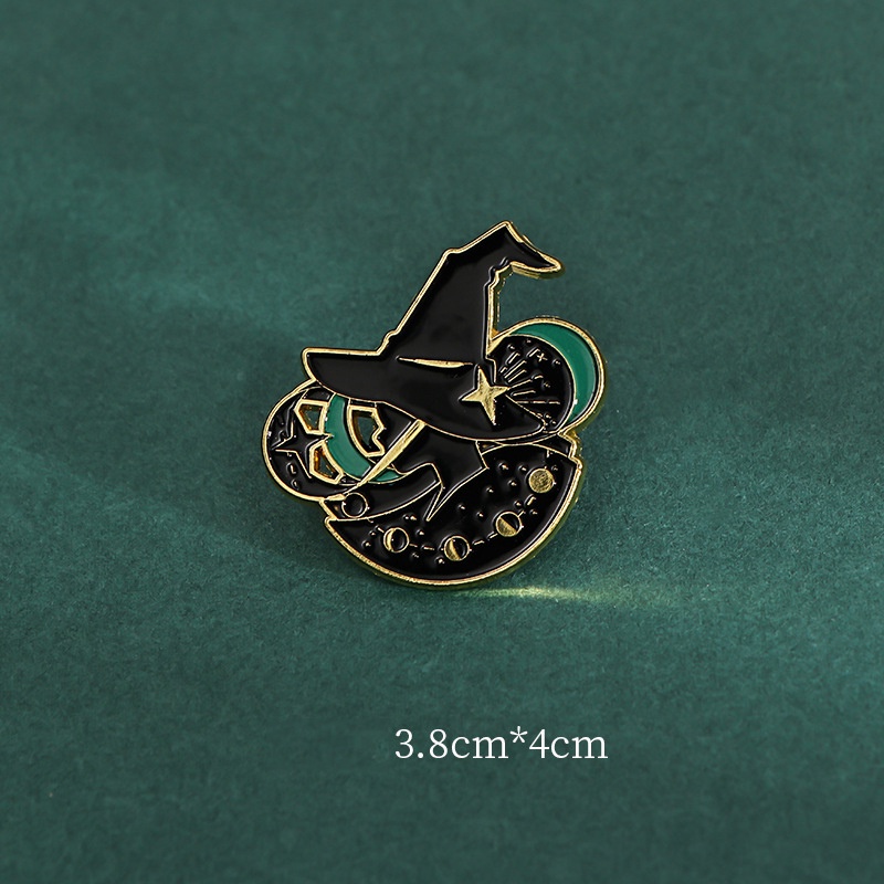 Huy Hiệu Cài Áo Hình Mèo Và Bướm Đáng Yêu