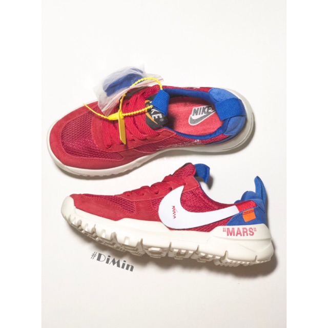 Nike Mars đỏ