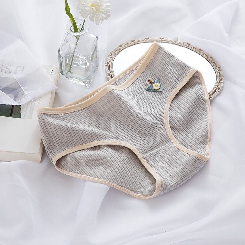 QUẦN LÓT COTTON ĐÍNH HUY HIỆU CAO CẤP