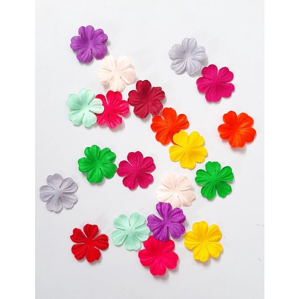 Hoa vải dập li 1,8cm / túi 20 hoa (H120)