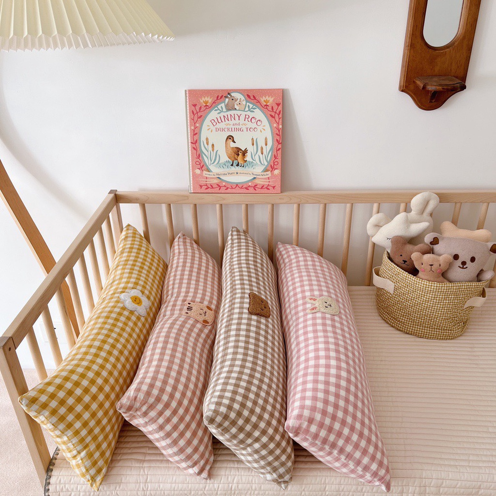 Gối ôm dài cho bé yêu Gấu Bear chất liệu Cotton Linen.