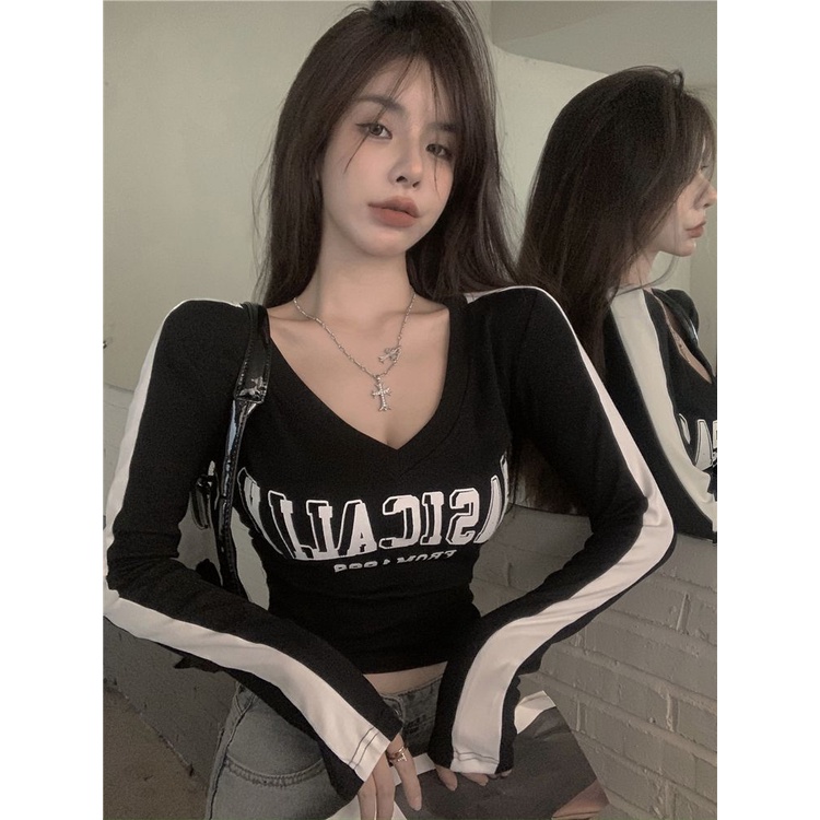 COZOK Áo Thun Tay Dài Cổ Chữ V In Chữ Phối Nút Cá Tính Thời Trang