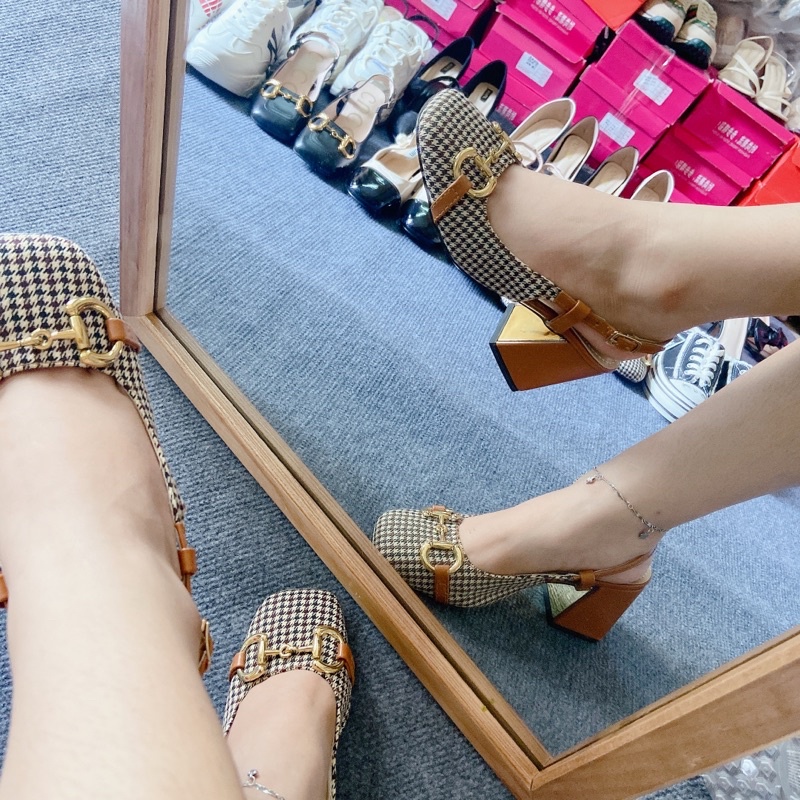 Giày cao gót hot /giày dép nữ công sở 7cm/7f mẫu hot dạng kẻ kết hợp khóa.