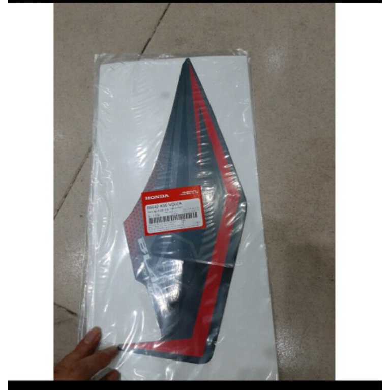 Tem balack bên yếm airblade đen mờ 2019 chính hãng honda