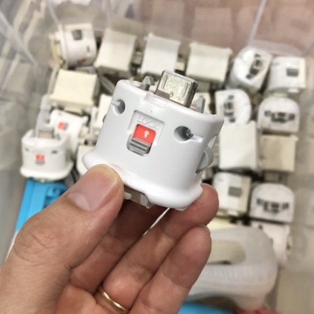 Phụ kiện Motion Plus cho tay Wii