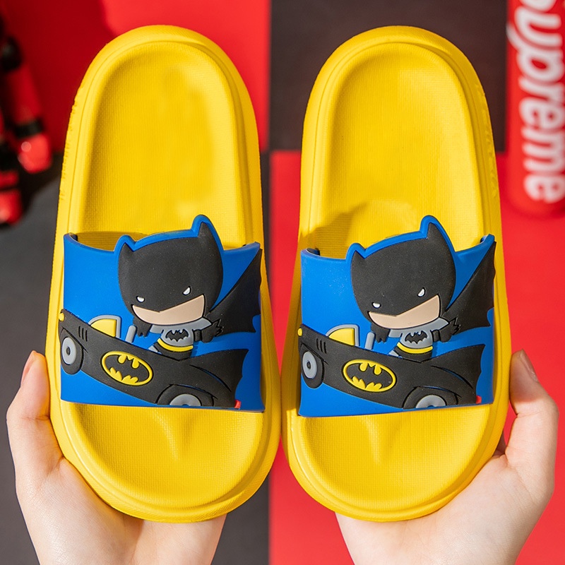 Dép lê Batman cho bé trai, dép xốp quai ngang họa tiết người dơi cho bé từ 3-8 tuổi Tula Storew