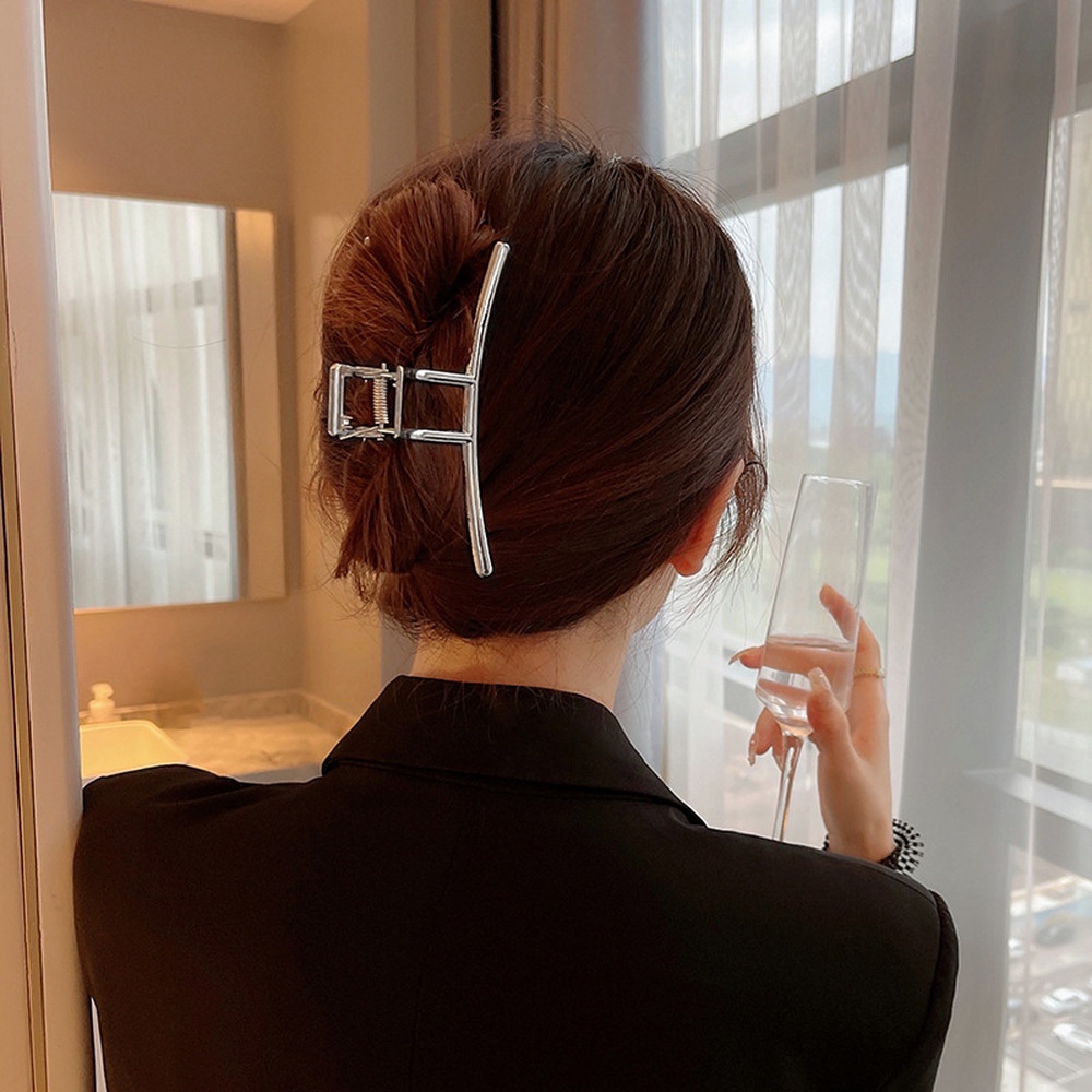 Kẹp càng lớn bằng kim loại phong cách Hàn Quốc