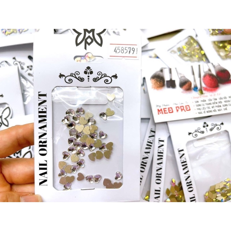 đá khối trang trí móng tay chân( 1 gói 50 viên)