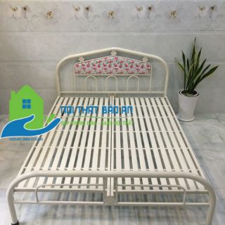 Giường sắt kiểu sang trọng 1m8x2m giá rẻ