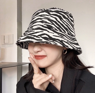 Mũ Bucket hai mặt hoạ tiết bò sữa và ngựa vằn phong cách Ulzzang