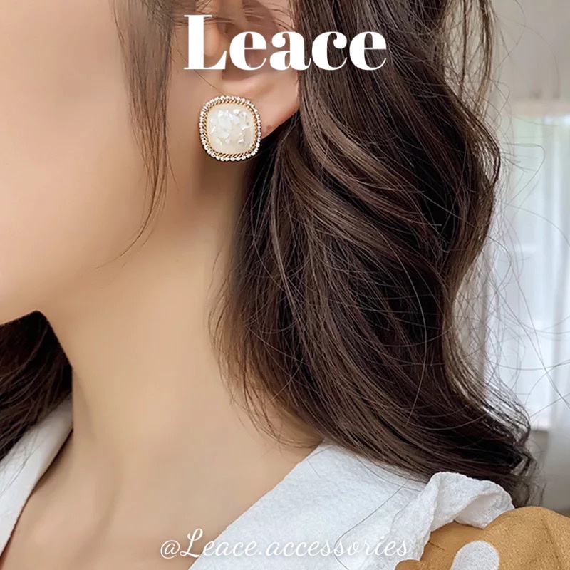 Bông tai khuyên tai hình vuông ẩn đá xà cừ ER004 Leace.accessories