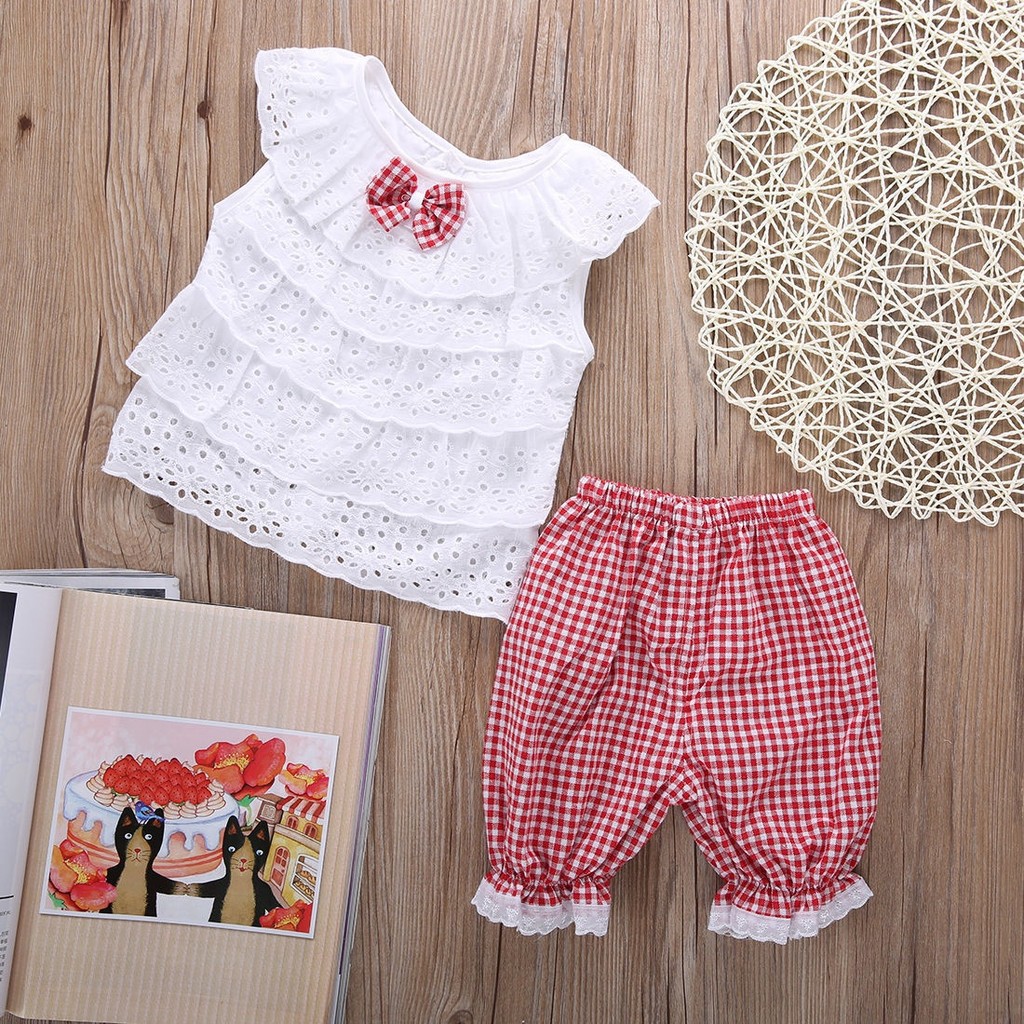 Set áo ren ngắn tay có đính nơ kèm quần họa tiết ca rô dễ thương cho bé gái