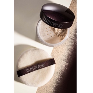 Phấn phủ không màu dạng bột Laura Mercier