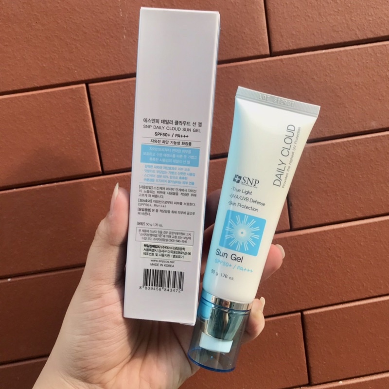 Gel chống nắng dưỡng ẩm Daily Cloud Sun Gel ( DATE 7/2021 ) | BigBuy360 - bigbuy360.vn