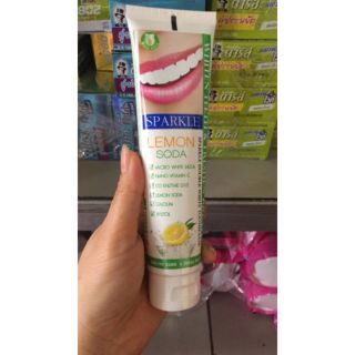 Kem đánh trắng răng sparkle Thái Lan