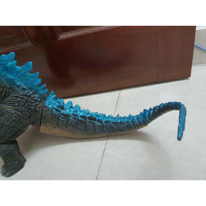Pass lại mô hình godzilla nhựa