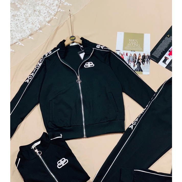 Bộ thể thao nữ kéo khoá chữ B