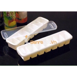 2 Khay đựng đồ ăn dặm cho bé có lắp đậy