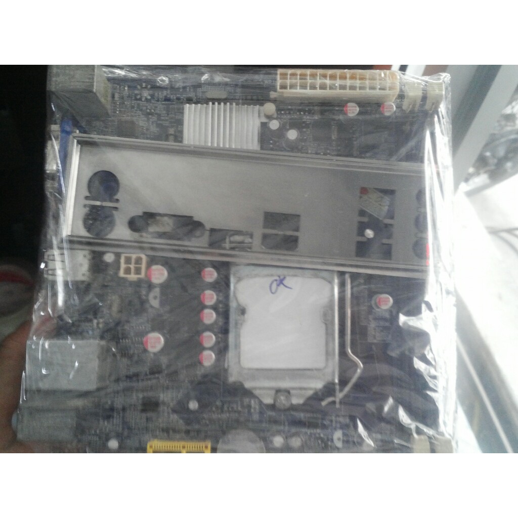 Main Foxconn H61 chính hãng