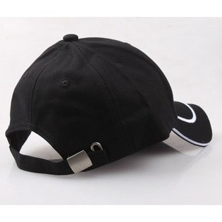 Mũ lưỡi trai thiết kế thêu họa tiết logo Mercedes Benz độc đáo