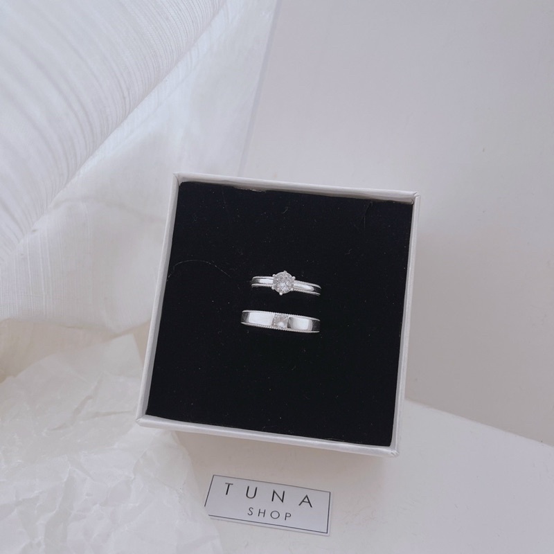 Nhẫn đôi bạc Royal Love gắn đá freesize, nhẫn cặp bạc tình yêu nam nữ cao cấp - Cam kết chuẩn bạc - 𝐓𝐔𝐍𝐀 𝐒𝐈𝐋𝐕𝐄𝐑