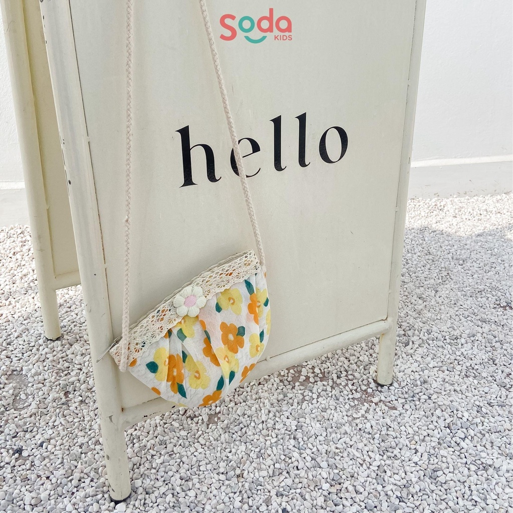Túi vải đeo chéo cho bé SODA KIDS hoạ tiết hoa nhí summer phong cách Hàn Quốc, dây đeo có thể điều chỉnh