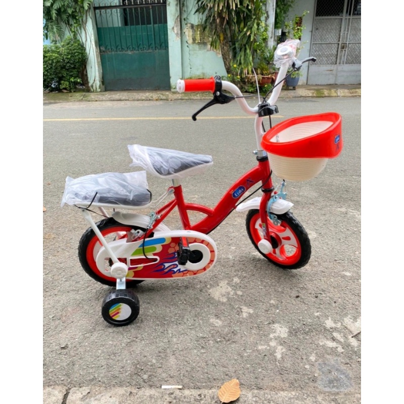 xe đạp cho bé ( hàng khuyến mại enfa)