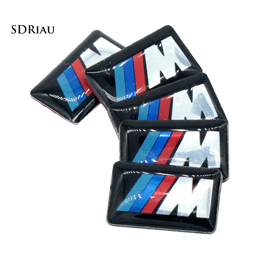 Sticker hoạ tiết chữ M dùng để trang trí vô lăng xe BMW