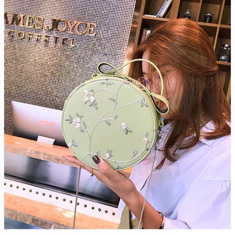 Túi Đeo Chéo Thêu Hoa TIểu Thư Siêu Xinh, Túi Hộp Tròn Hàn Quốc | BigBuy360 - bigbuy360.vn